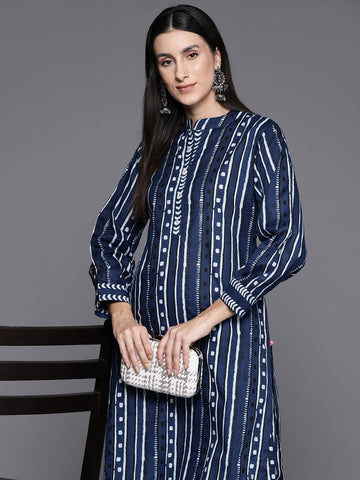 Navy Blue Printed Mandarin Collar With Placket Straight Kurta With Side Slits Paired With Tonal Printed Bottom.